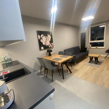 Wiktoryn 6 Piekne Nowe Apartamenty Z Duzymi Balkonami Varsó Kültér fotó