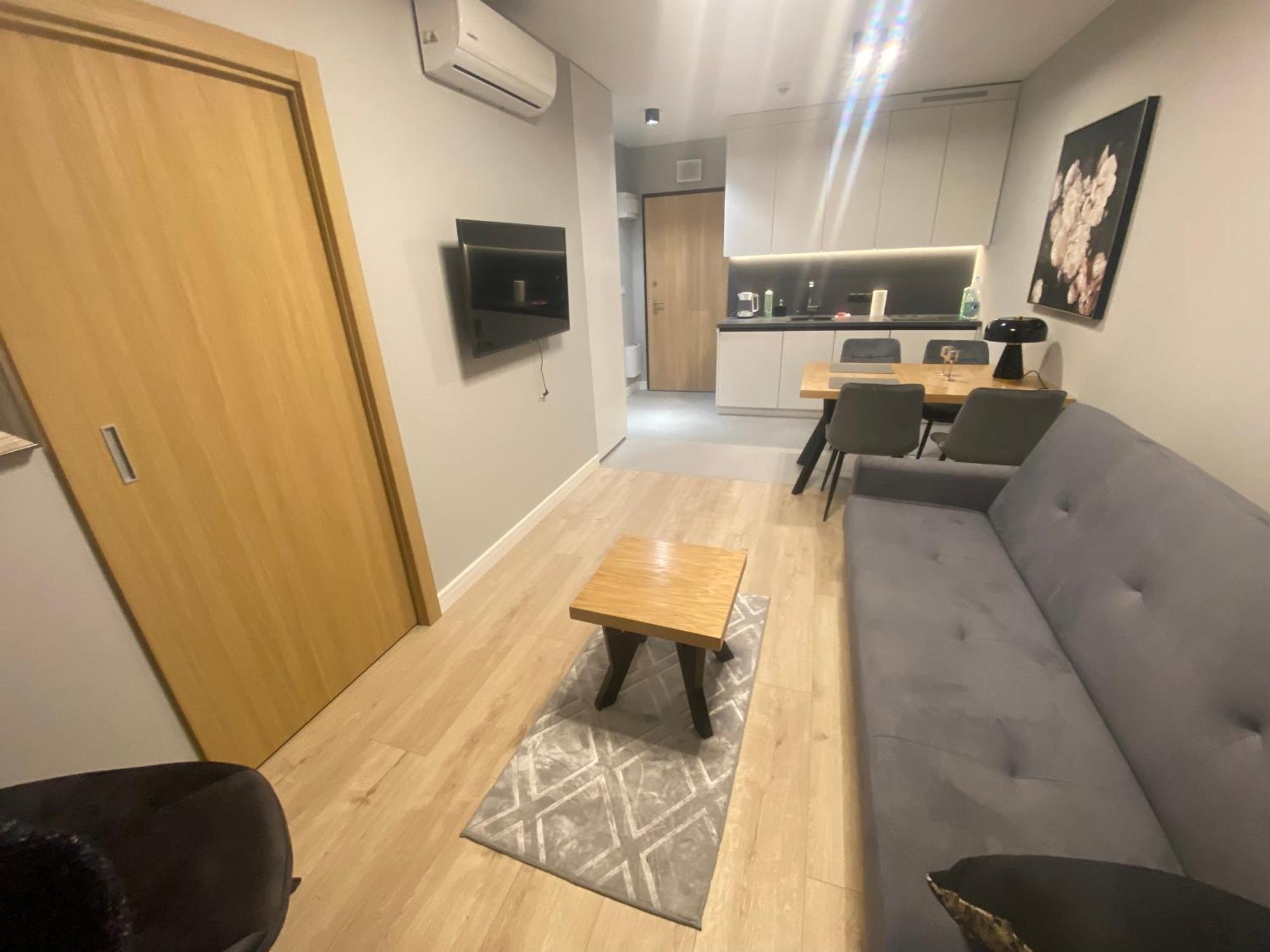 Wiktoryn 6 Piekne Nowe Apartamenty Z Duzymi Balkonami Varsó Kültér fotó