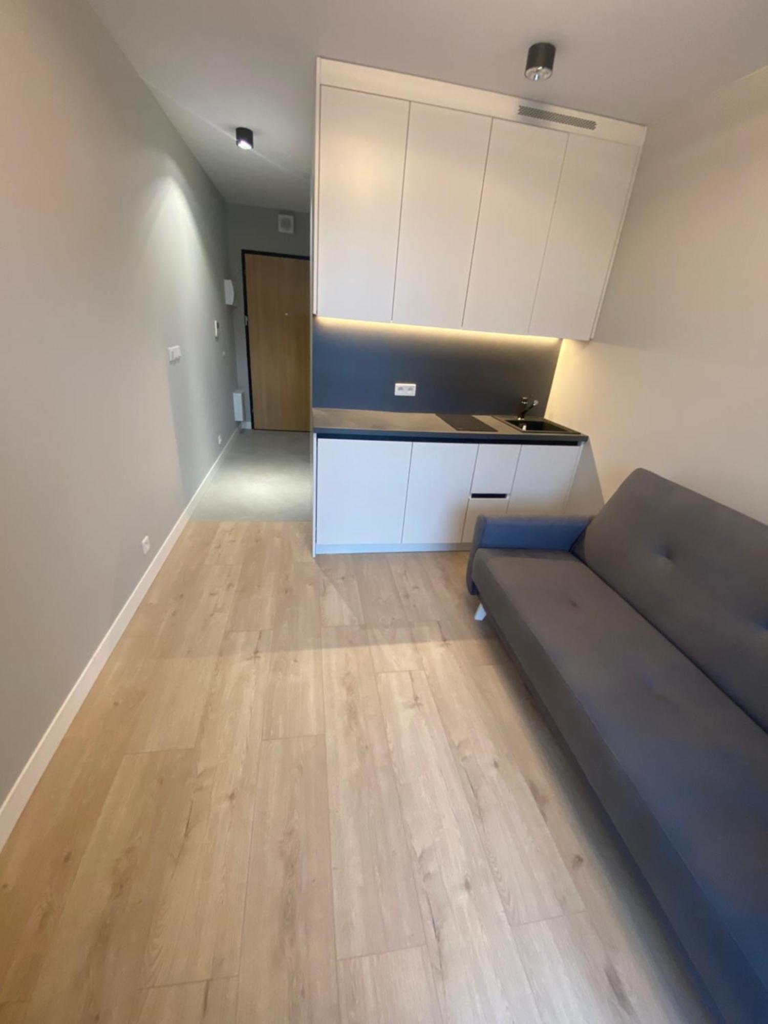 Wiktoryn 6 Piekne Nowe Apartamenty Z Duzymi Balkonami Varsó Kültér fotó